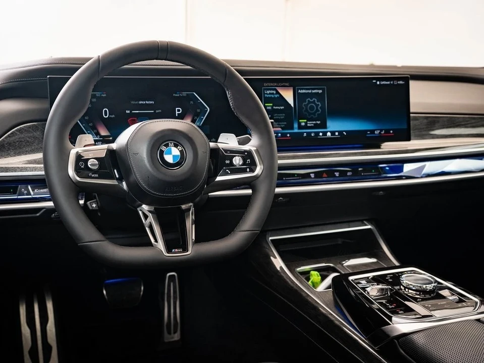 2023 BMW G70 7 Series - Image 4 of 21