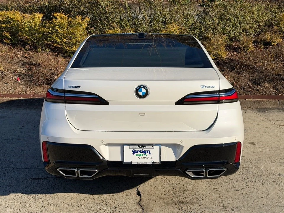2023 BMW G70 7 Series - Image 7 of 21