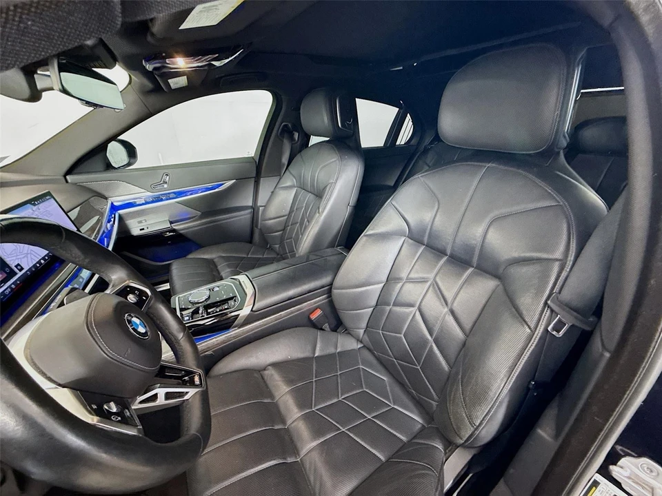2023 BMW G70 7 Series - Image 12 of 14