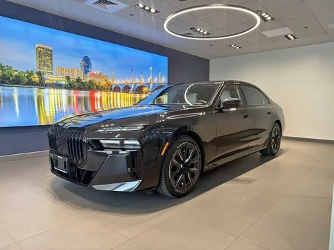 2023 BMW 7 Series 760i xDrive