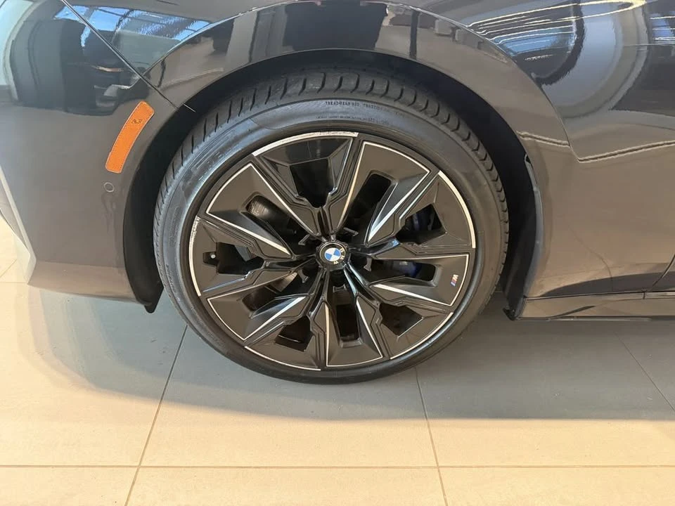 2023 BMW G70 7 Series - Image 10 of 20