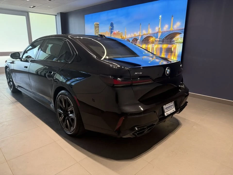 2023 BMW G70 7 Series - Image 9 of 20