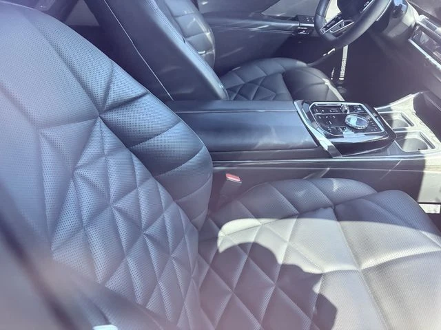 2023 BMW G70 7 Series - Image 10 of 13