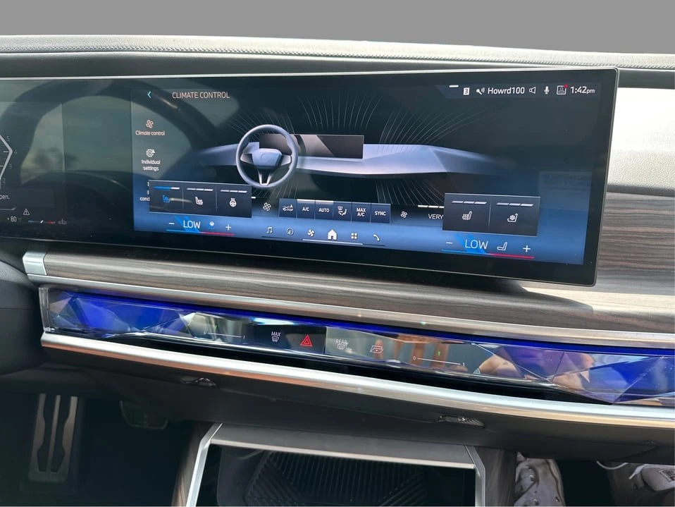 2023 BMW G70 7 Series - Image 18 of 20