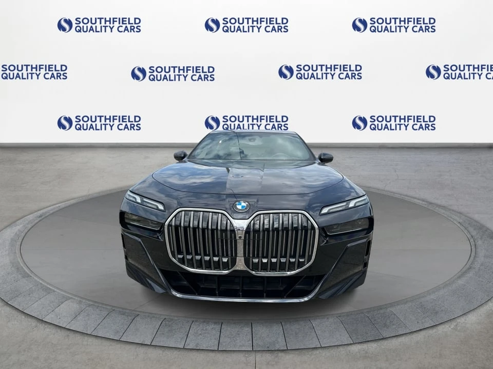 2023 BMW G70 7 Series - Image 8 of 20