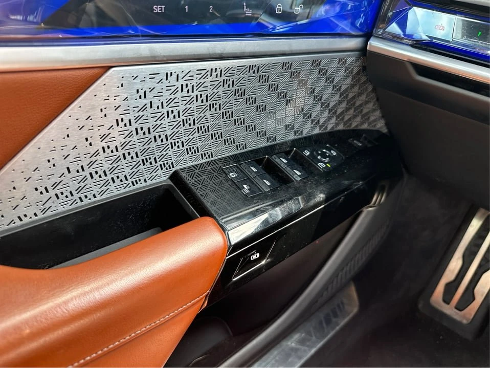 2023 BMW G70 7 Series - Image 14 of 20
