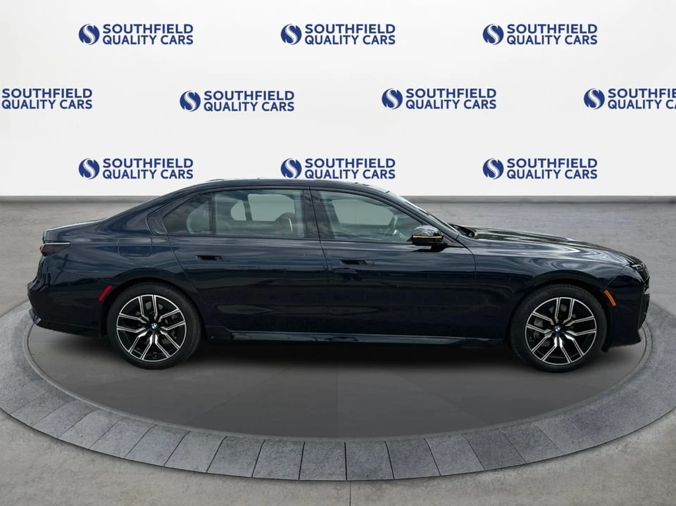 2023 BMW G70 7 Series - Image 7 of 20