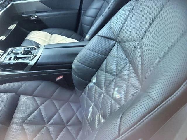 2023 BMW G70 7 Series - Image 7 of 13
