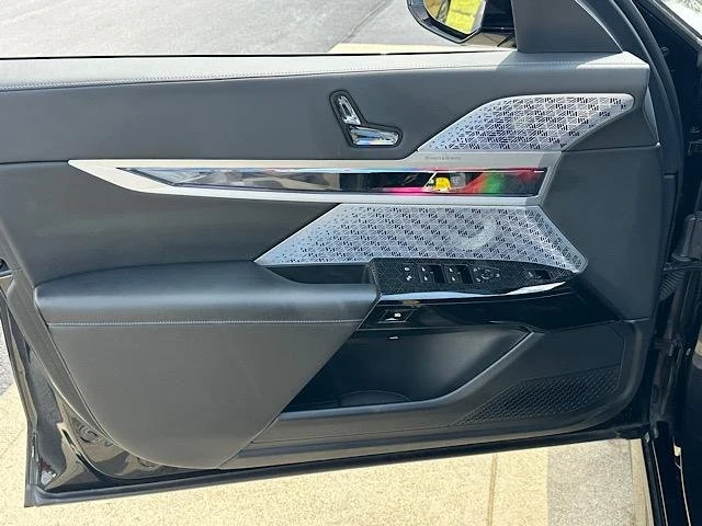 2023 BMW G70 7 Series - Image 13 of 20