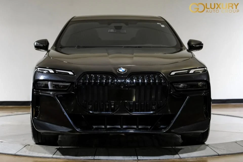 2023 BMW G70 7 Series - Image 7 of 19