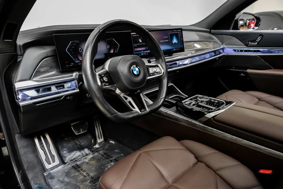 2023 BMW G70 7 Series - Image 3 of 19