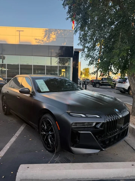 2023 BMW G70 7 Series - Image 2 of 8