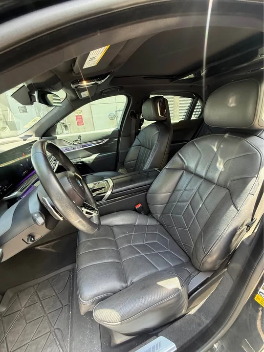 2023 BMW G70 7 Series - Image 7 of 17