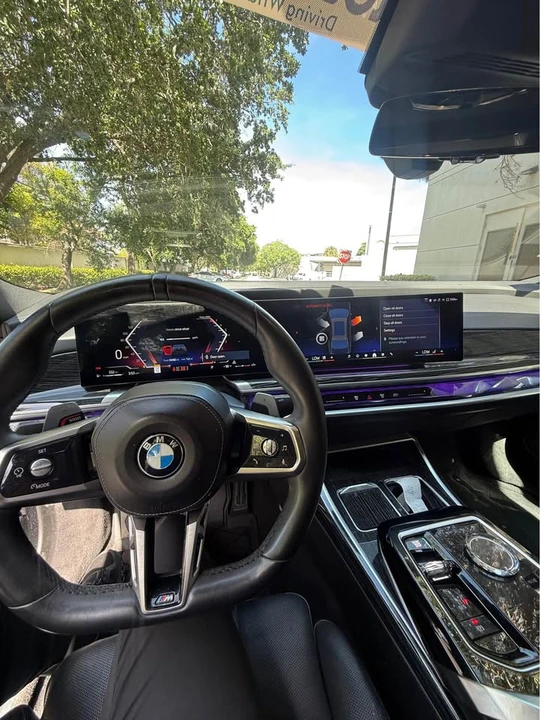 2023 BMW G70 7 Series - Image 9 of 17