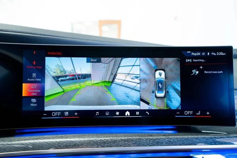 2023 BMW G70 7 Series - Image 16 of 19