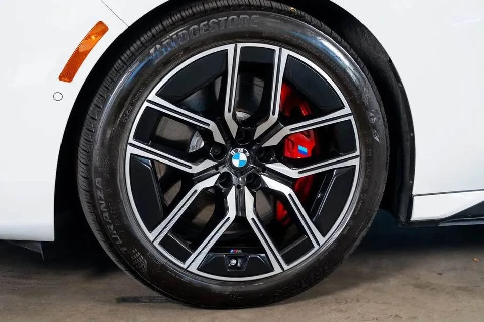 2023 BMW G70 7 Series - Image 9 of 19