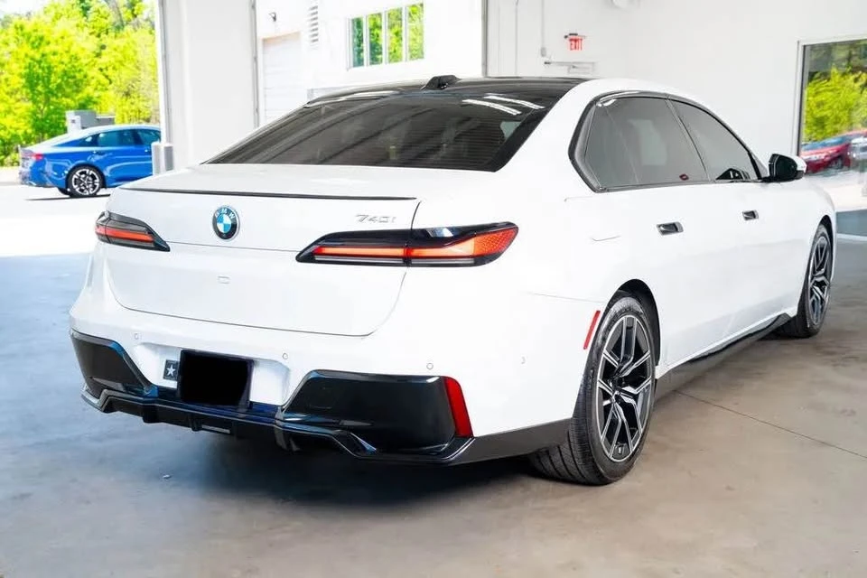 2023 BMW G70 7 Series - Image 5 of 19