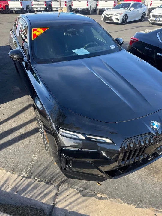 2023 BMW G70 7 Series - Image 2 of 9