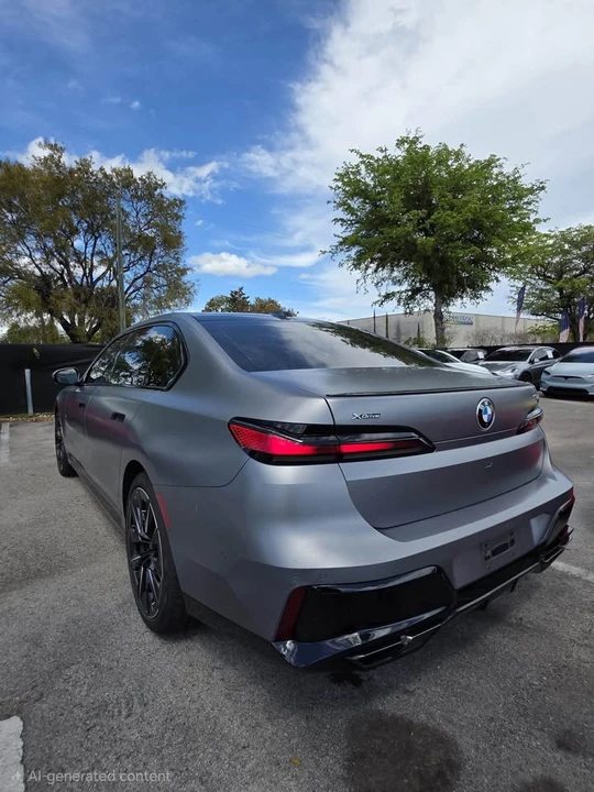 2023 BMW G70 7 Series - Image 3 of 7