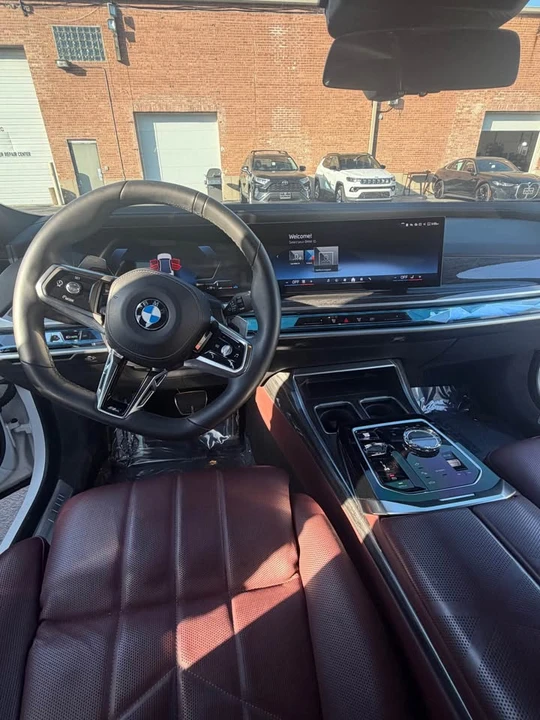 2023 BMW G70 7 Series - Image 10 of 20