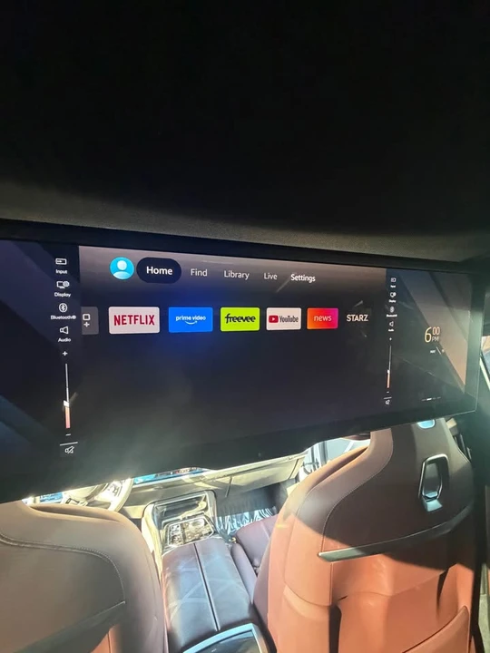 2023 BMW G70 7 Series - Image 15 of 20