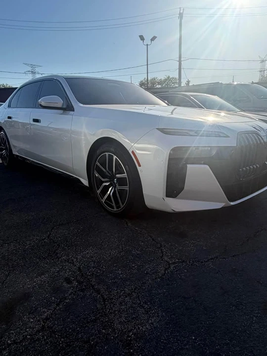 2023 BMW G70 7 Series - Image 3 of 20