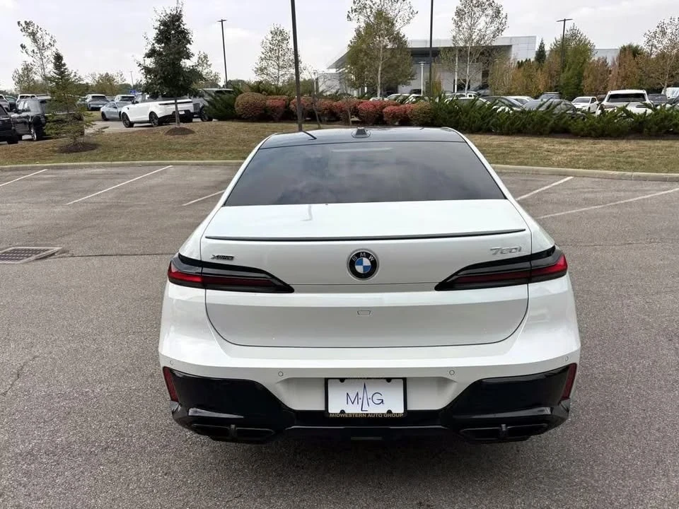 2023 BMW G70 7 Series - Image 6 of 17