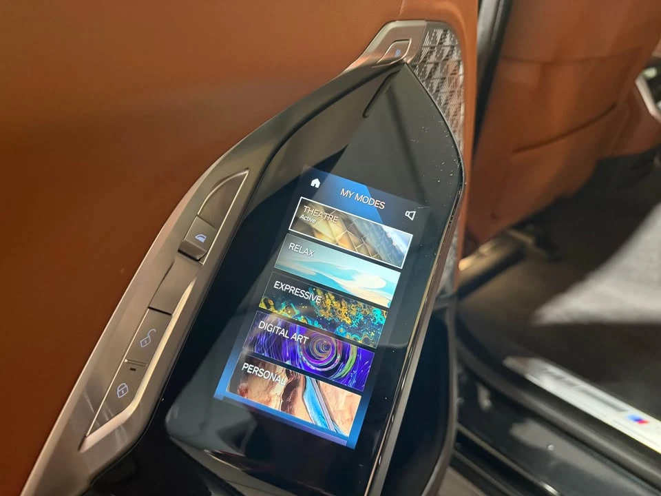 2023 BMW G70 7 Series - Image 17 of 20