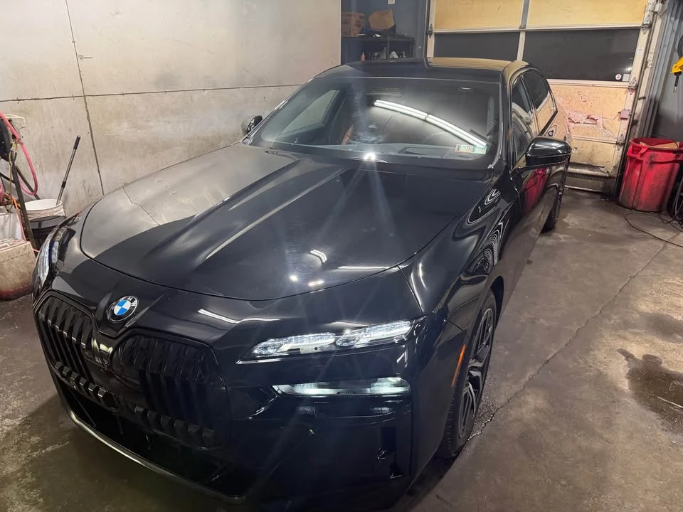 2023 BMW G70 7 Series - Image 5 of 20