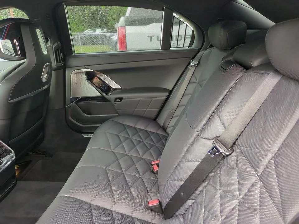 2023 BMW G70 7 Series - Image 5 of 10