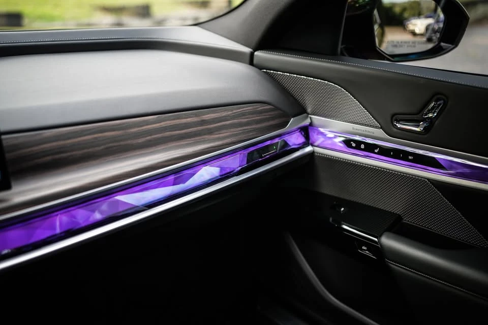 2023 BMW G70 7 Series - Image 18 of 20