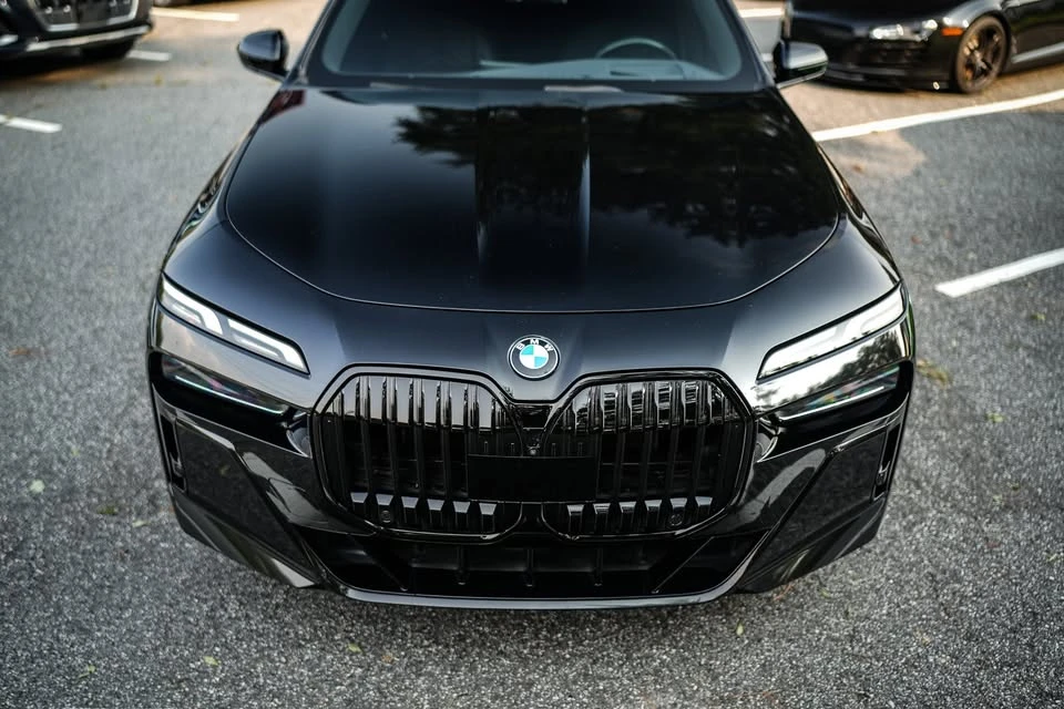 2023 BMW G70 7 Series - Image 5 of 20