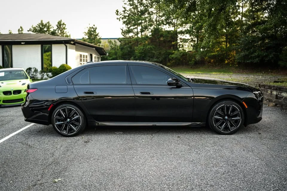 2023 BMW G70 7 Series - Image 16 of 20