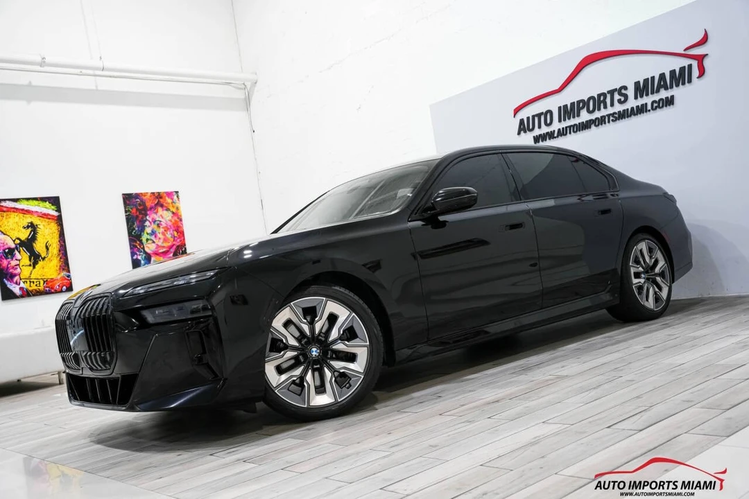 2023 BMW G70 7 Series - Image 4 of 12