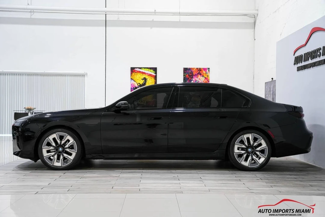 2023 BMW G70 7 Series - Image 12 of 12