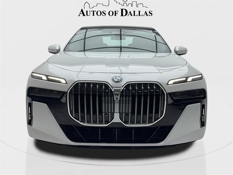 2023 BMW G70 7 Series - Image 4 of 12