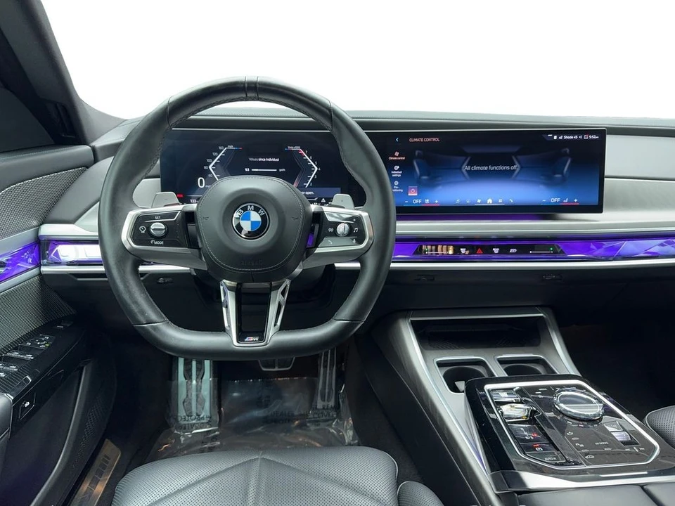 2023 BMW G70 7 Series - Image 19 of 21