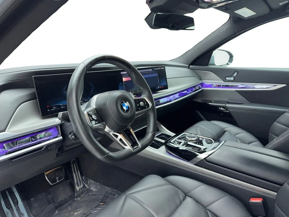 2023 BMW G70 7 Series - Image 16 of 21
