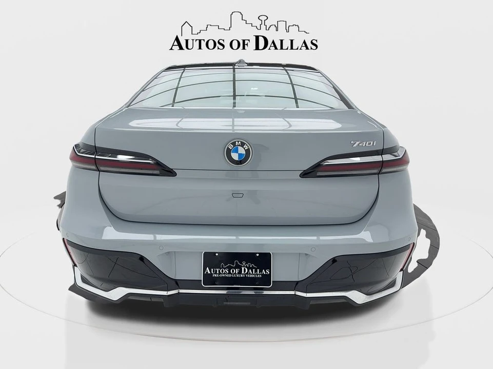 2023 BMW G70 7 Series - Image 11 of 12