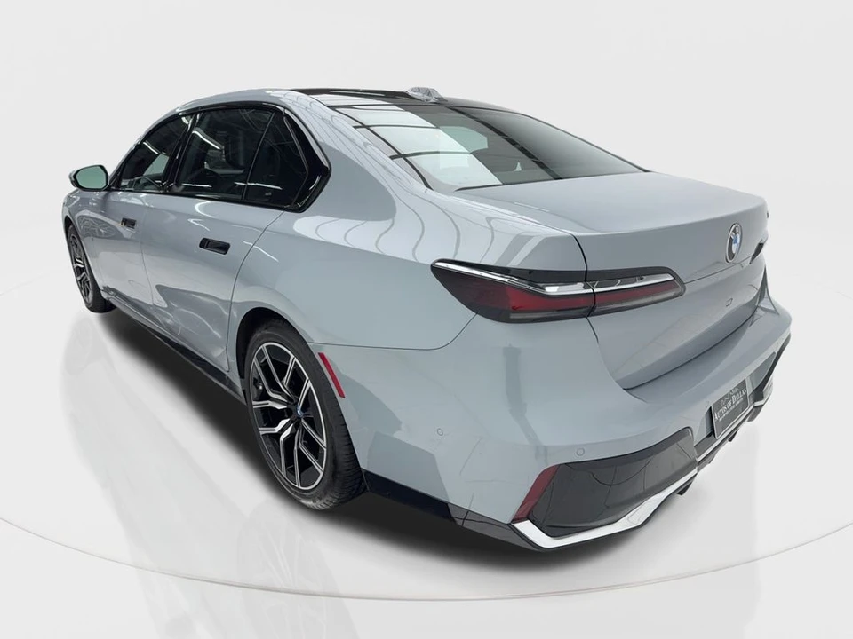 2023 BMW G70 7 Series - Image 12 of 12