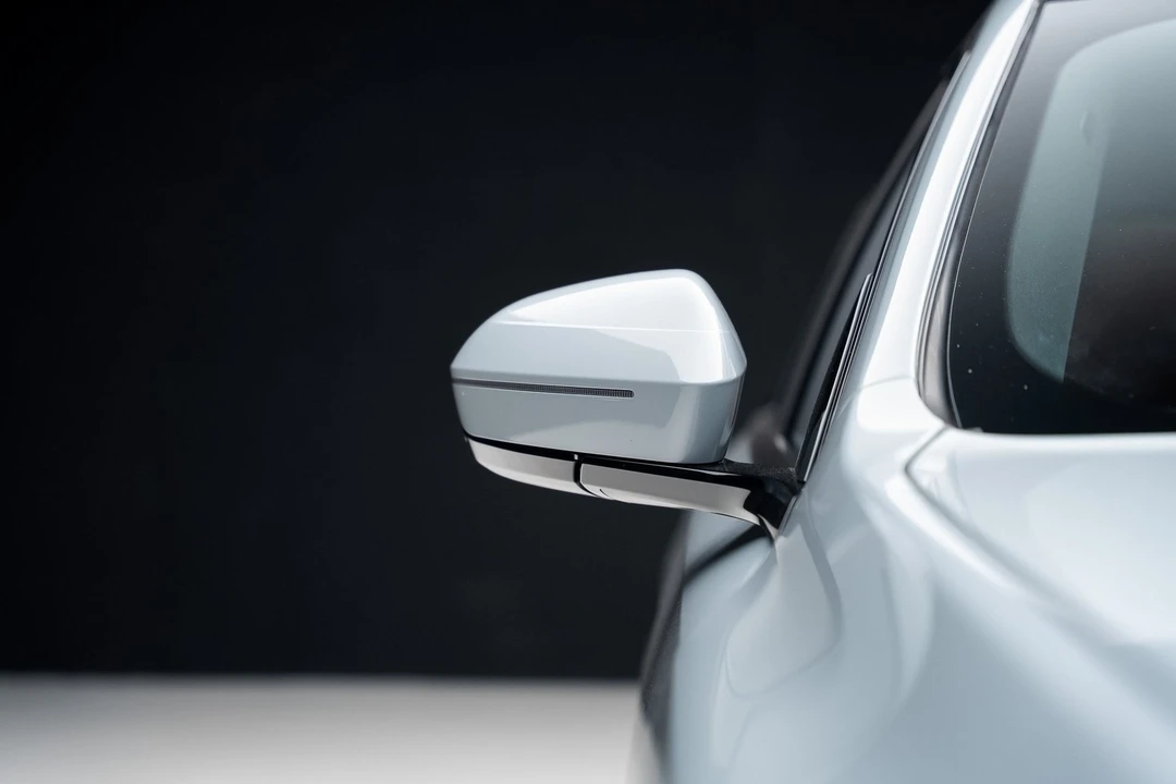 2023 BMW G70 7 Series - Image 13 of 21