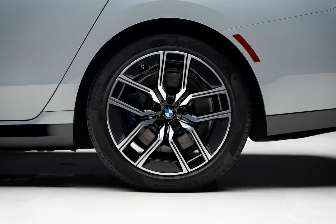 2023 BMW G70 7 Series - Image 20 of 21