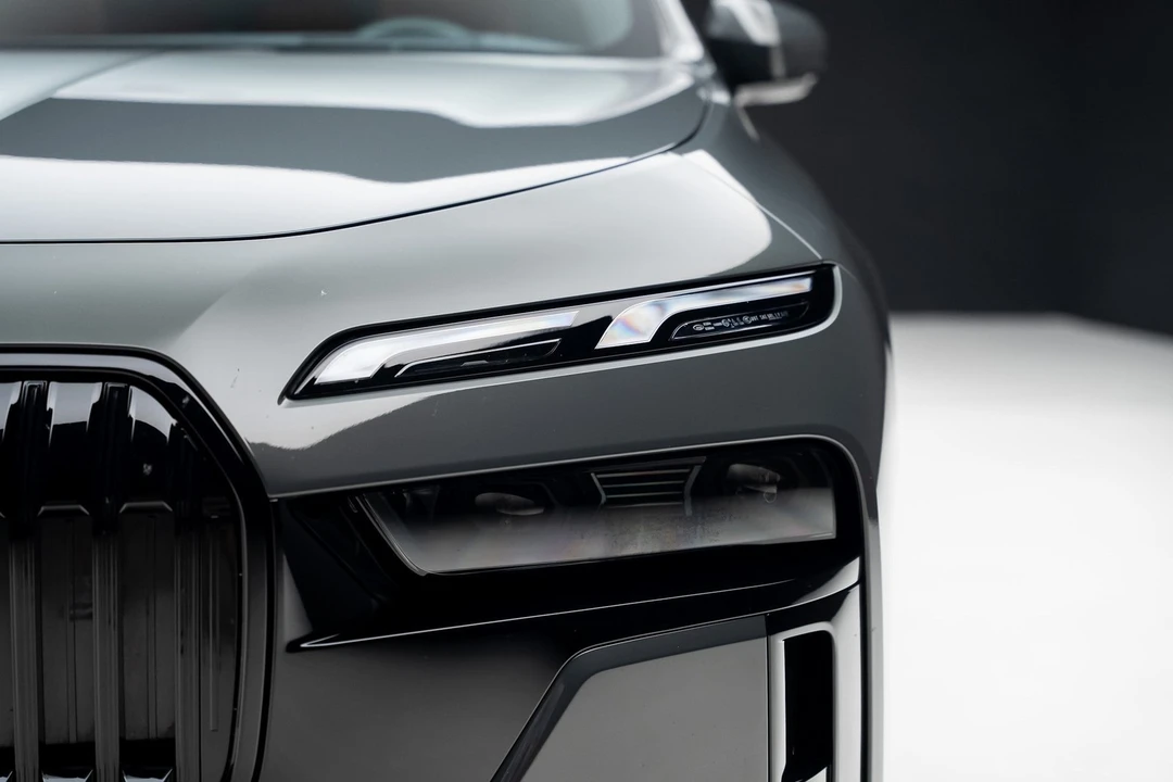 2023 BMW G70 7 Series - Image 9 of 21