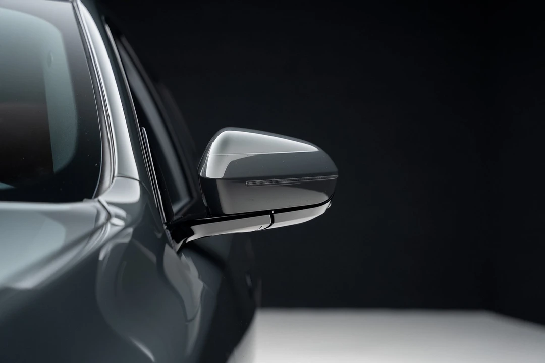 2023 BMW G70 7 Series - Image 14 of 21