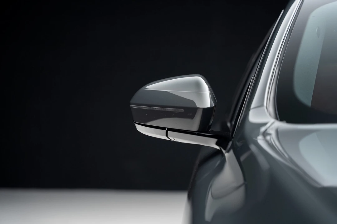 2023 BMW G70 7 Series - Image 13 of 21