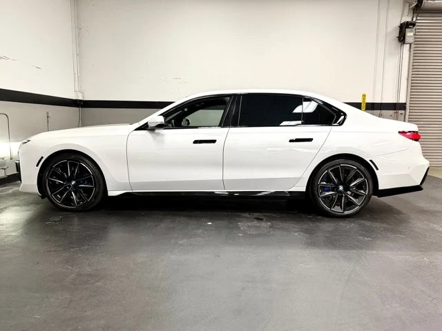 2023 BMW G70 7 Series - Image 9 of 21