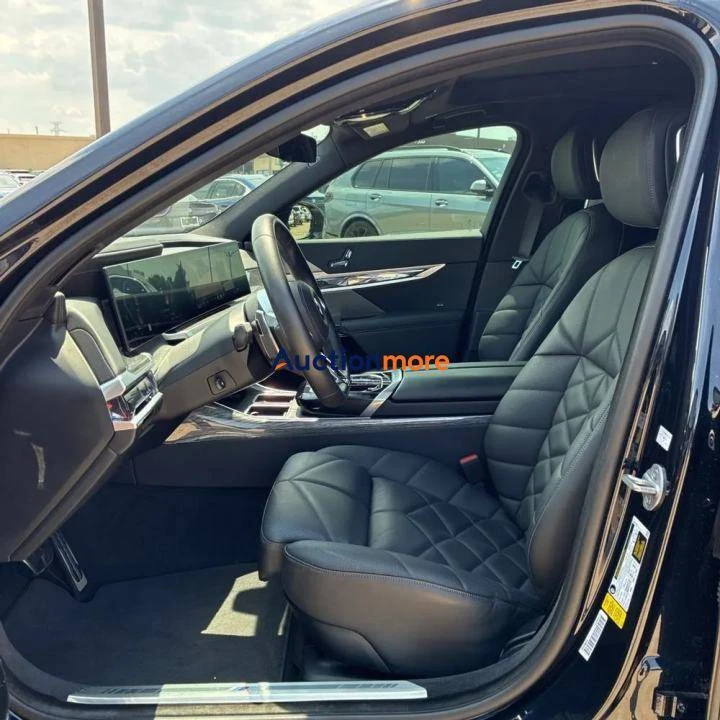 2023 BMW G70 7 Series - Image 3 of 3