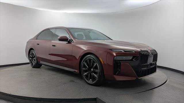 2023 BMW G70 7 Series - Image 10 of 20