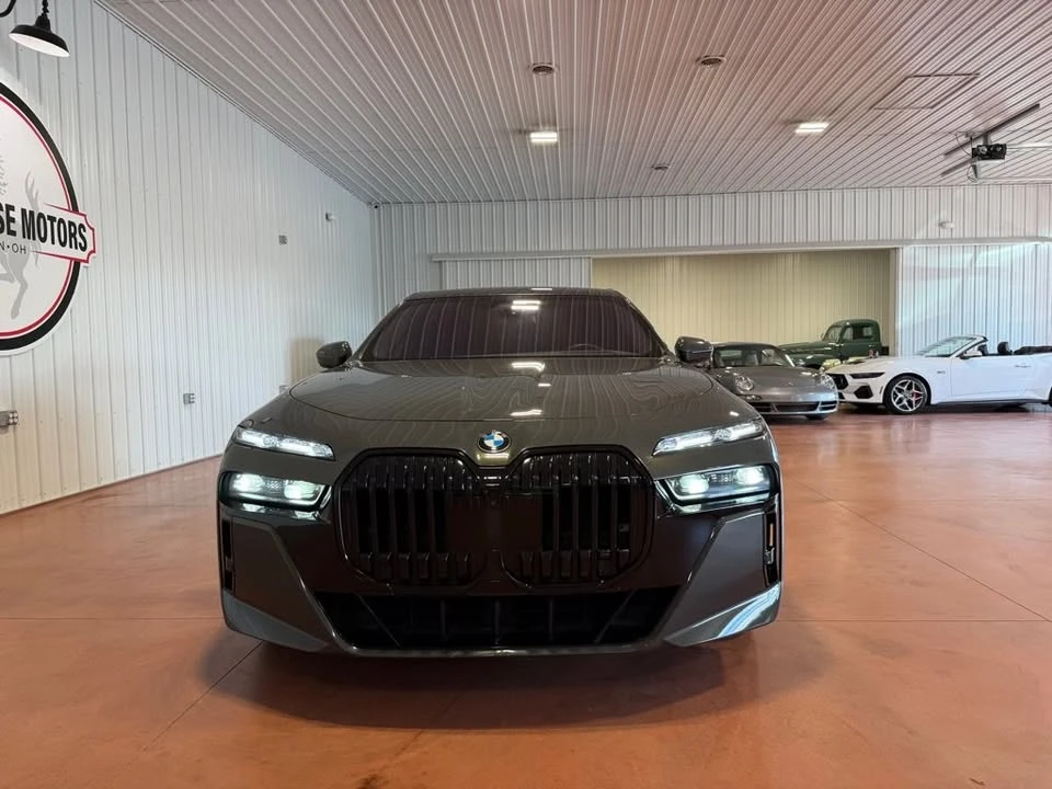 2023 BMW G70 7 Series - Image 7 of 20