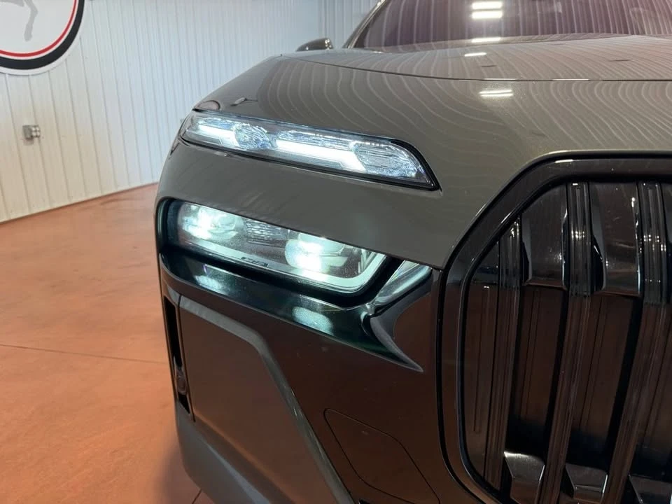 2023 BMW G70 7 Series - Image 17 of 20